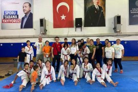 Minik Taekwondoculardan 14 Madalya