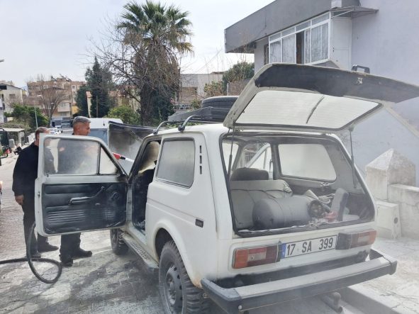 ea55446d-5a01-42cb-a214-ab5b1e86878e