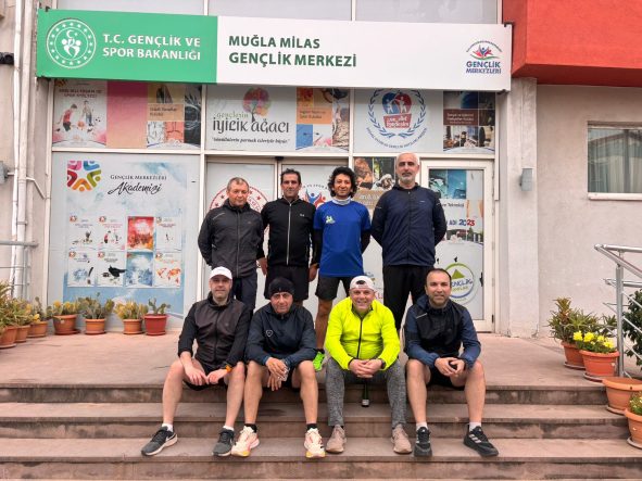 Bir Şehir Uyurken Koşanlar