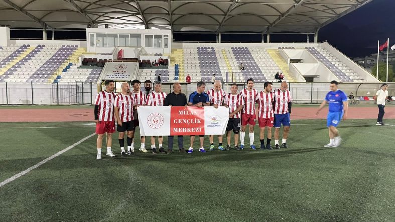 Gençlik Haftası Futbol Maçında Dostluk Kazandı