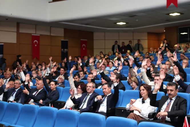 Kıyı Belediyeler Birliği Başkanlığına Yeniden Ahmet Aras Seçildi (1)